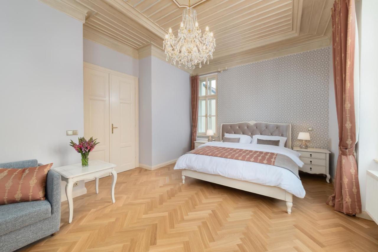 Hotel & Restaurant Chateau Trnova Trnowa Kültér fotó