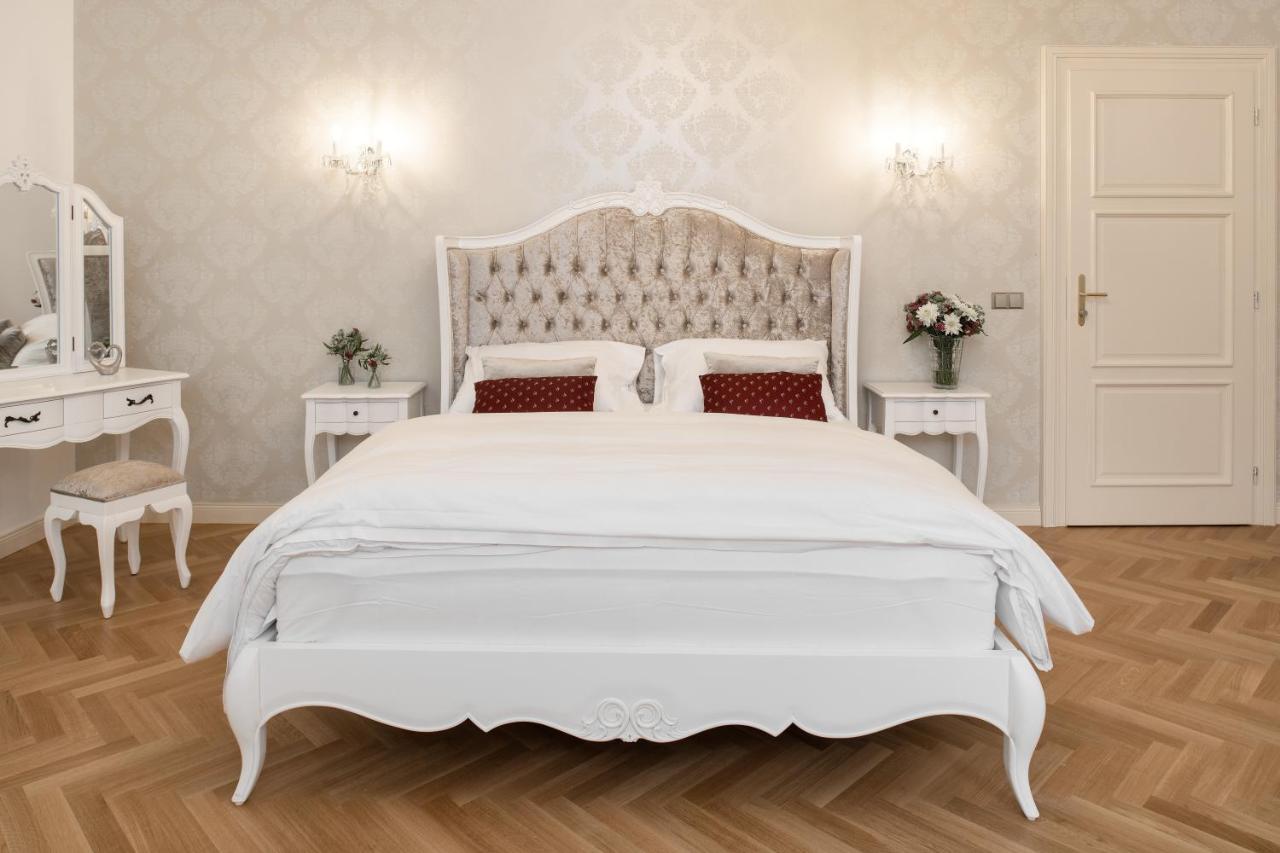 Hotel & Restaurant Chateau Trnova Trnowa Kültér fotó
