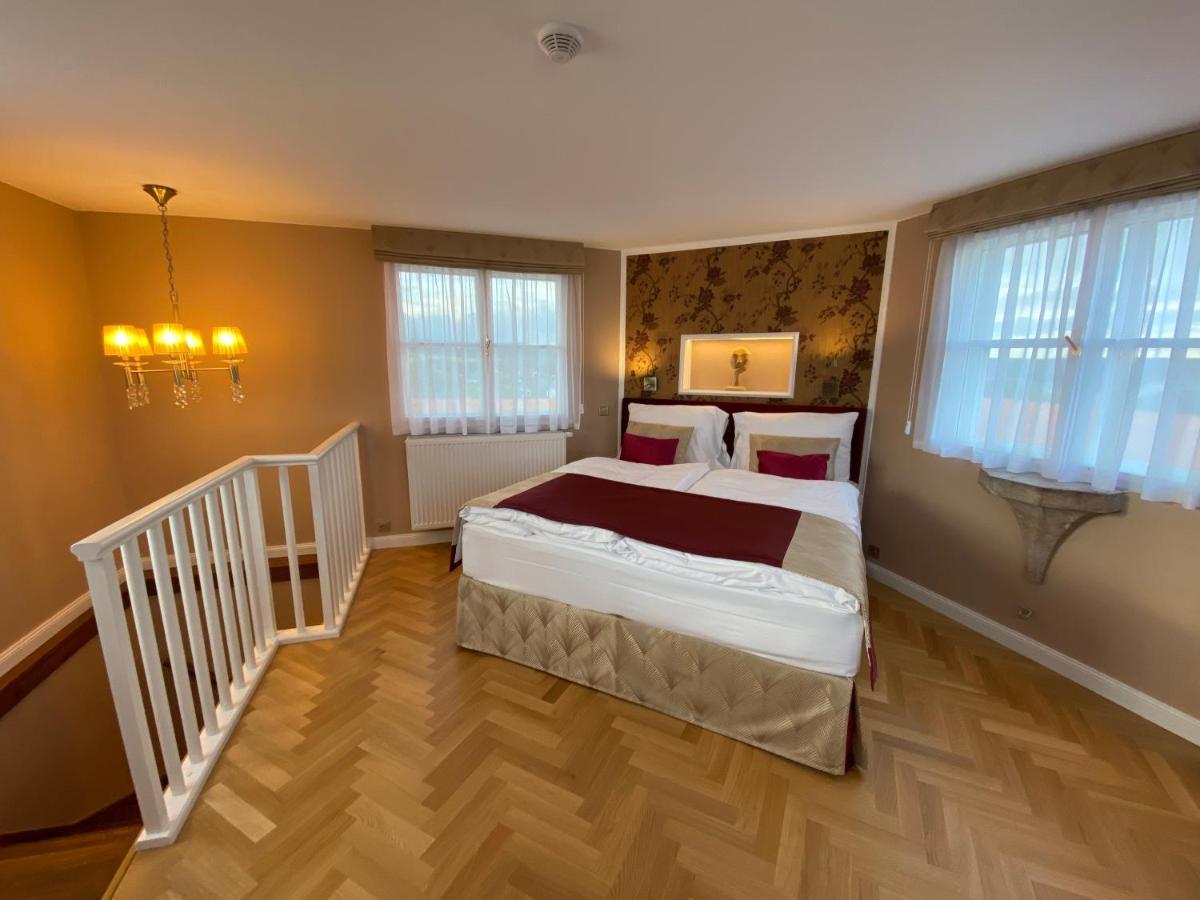 Hotel & Restaurant Chateau Trnova Trnowa Kültér fotó