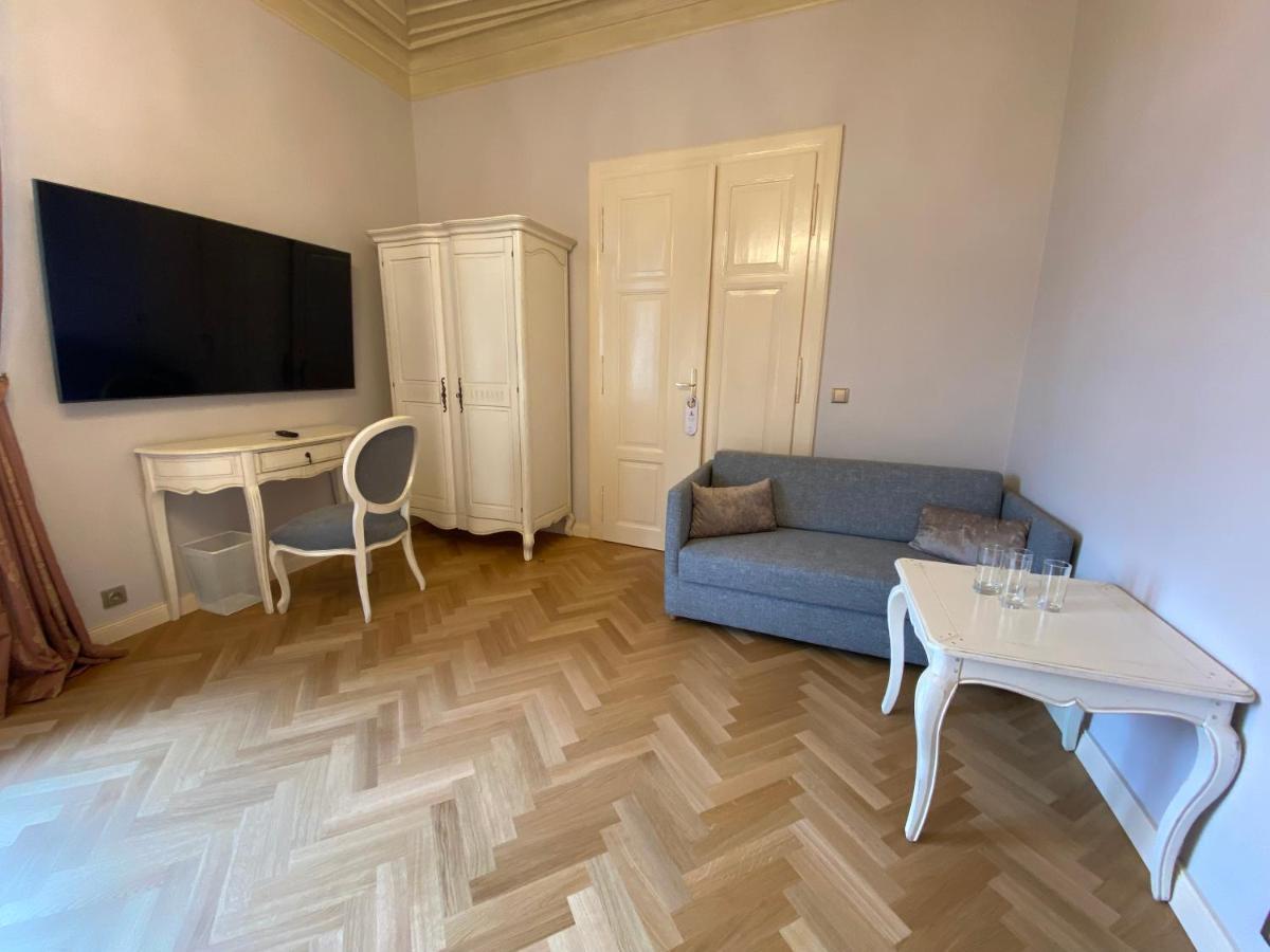 Hotel & Restaurant Chateau Trnova Trnowa Kültér fotó